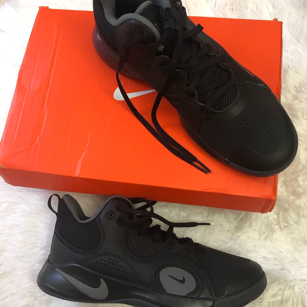 New NIKE Size 8 Fly.By Mid 2 Nbk Black Basketball Shoes